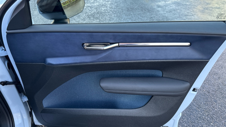 Volvo EX30 200kW SM Extended Range Plus 69kWh 5dr Auto Electric Estate